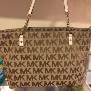 Michael Kors bag 🔥price drop!!🔥